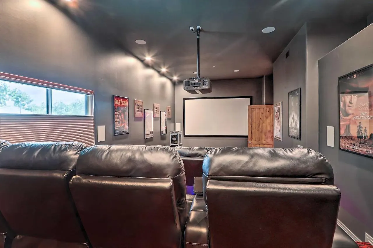 Lavish Estate With Sports Court And Home Theater! Scottsdale 0*,